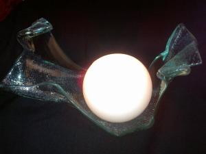 Flowing candle holder